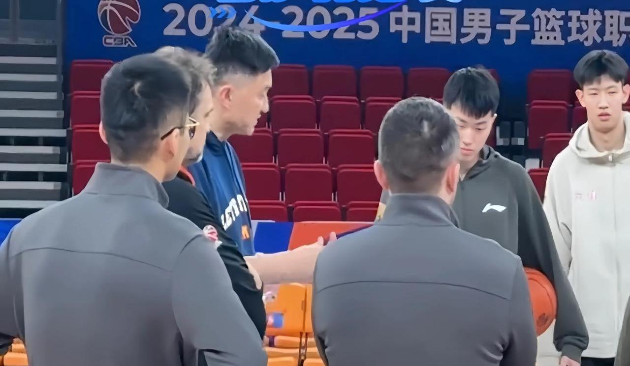 爱游戏网页版-卡昂备战顽强，迎接重要的主场比赛