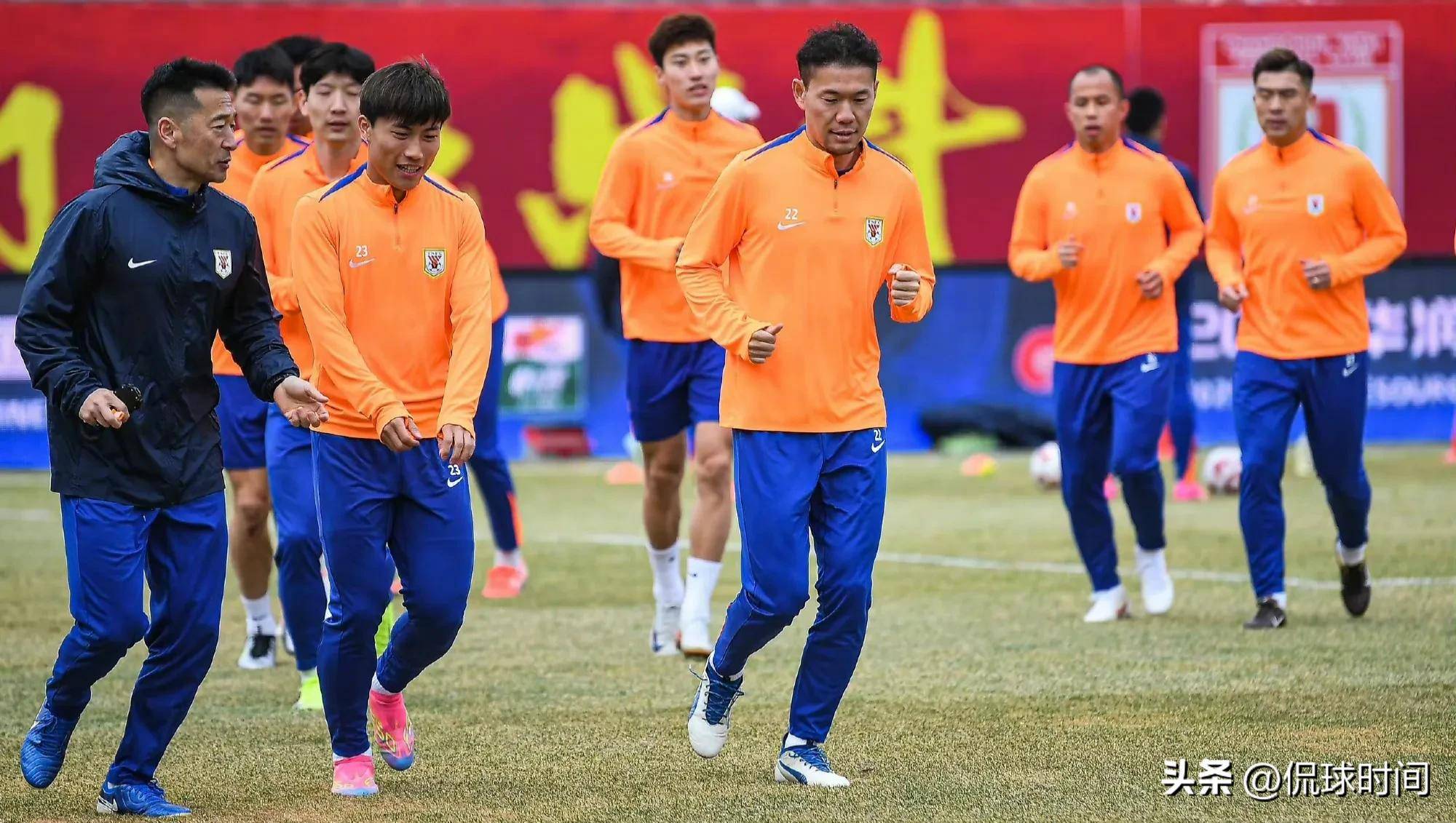 一场比赛中球员染红出场,球队等于缺兵少将 一场比赛中球员染红出场,球队等于缺兵少将