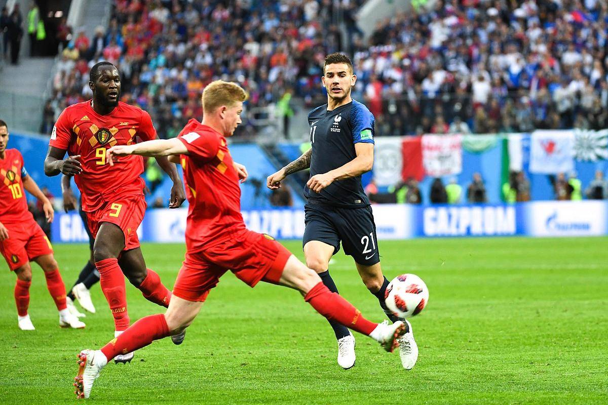 包含奥地利队以惊人表现取得预选赛胜利，前进的词条