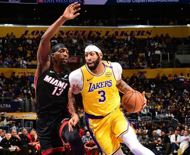 热火客场战胜湖人，继续扩大领先