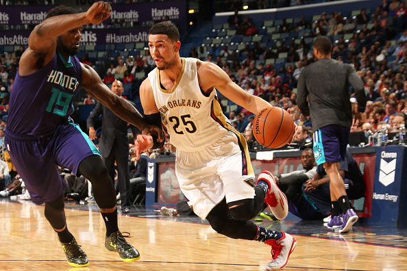 爱游戏官方登录入口-火箭客场逆转黄蜂结束两连败