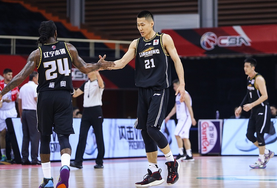 荷兰强队在联赛中继续保持不败,领先积分榜的简单介绍 荷兰强队在联赛中继续保持不败,领先积分榜的简单介绍